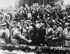 Uhusiano wa Adolf Hitler na Kanisa Katoliki Hitler-with-muller